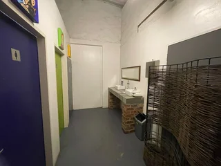 The Real Mackay | Restaurant to Let in Randburg