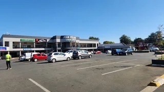 Jean Village Shopping Centre| Jean Avenue| Centurion