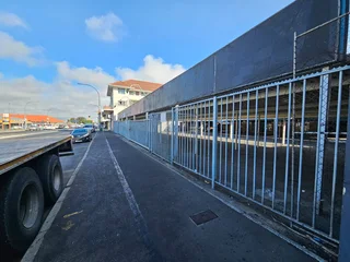 VOORTREKKER ROAD | LARGE OPEN SHOWROOM PREMISES TO RENT | GOODWOOD | 960M²