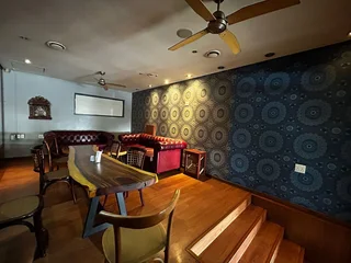 10 Gleneagles Road | Prime Restaurant Space to Let in Greenside