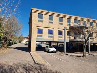 11 Pioneer Road | Prime Office Space to Let in Benoni