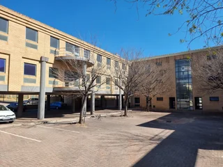 11 Pioneer Road | Building to Let in Benoni