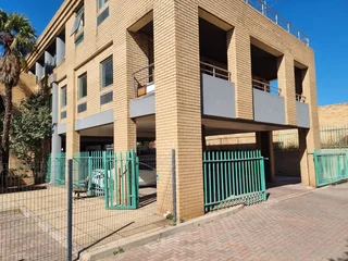 11 Pioneer Road | Prime Office Space to Let in Benoni