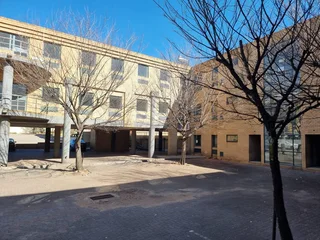 11 Pioneer Road | Prime Office Space to Let in Benoni