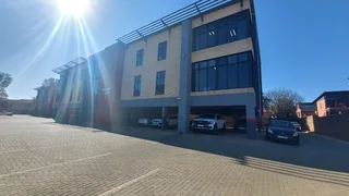 Hluma House Office Park | Jean Avenue | Die Hoewes | Centurion
