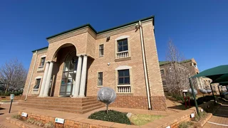 Oxford Office Park| Bauhinia Street| Highveld