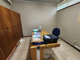 LOUWS AVENUE | OFFICE TO RENT | PAARL | 115SQM