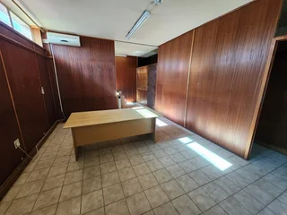 LOUWS AVENUE | OFFICE TO RENT | PAARL | 115SQM