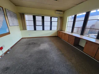 LOUWS AVENUE | OFFICE TO RENT | PAARL | 140m²