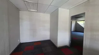 132 Square meter commercial unit to let in Highveld with back up power