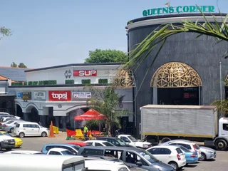 Queens Corner | Soutpansberg Road | Queenswood | Pretoria