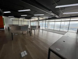 BLAAUWBERG ROAD | OFFICE SPACE TO RENT | HORIZON BAY , TABLE VIEW | 186m²