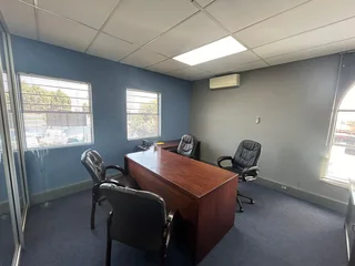 141 Ontdekkers Road | Prime Office Space to Let in Roodepoort