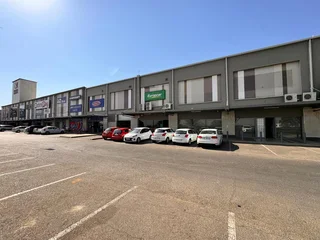 Fourways Crossing | Prime Showroom to Let in Fourways