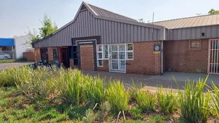 Valhof Shopping Centre | Vinhella Road | Valhalla | Centurion