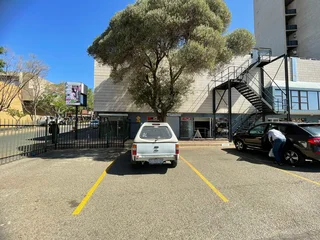 318 Oak Avenue | Prime Retail Space to Let in Randburg