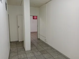 SELBORNE SHOPPING CENTRE | CANTONMENT ROAD | LYTTELTON MANOR | CENTURION