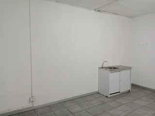 SELBORNE SHOPPING CENTRE | CANTONMENT ROAD | LYTTELTON MANOR | CENTURION