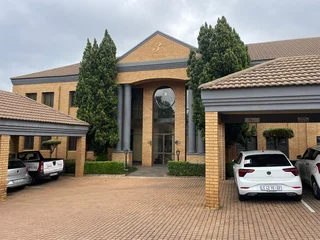 Jean Park Chambers | Jean Avenue | Die Hoewes | Centurion