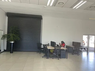 Prime Logistics Office Space with Expansive Yard in Randjespark, Midrand