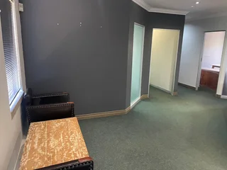 LORDS OFFICE ESTATES | WEST AVENUE | DIE HOEWES | CENTURION