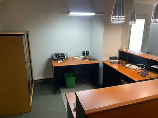 LORDS OFFICE ESTATES | WEST AVENUE | DIE HOEWES | CENTURION