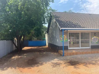 RIVER ROAD | LYTTELTON MANOR | CENTURION