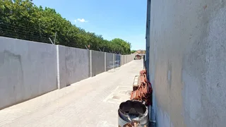 RETAIL SPACE TO LET IN MOOIKLOOF - PRETORIA