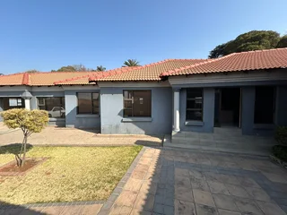 Investment Opportunity – Modern and Versatile Property for Sale in Florida Hills, Roodepoort
