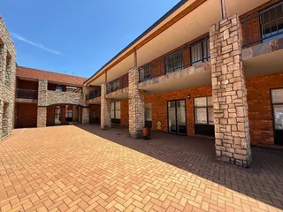 Exceptional Ground-Floor Office To Let in Stonemill Office Park