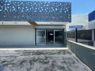 Prime Retail Space To Let on Bram Fischer Drive, Kensington B