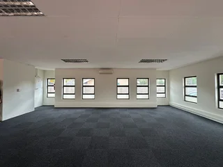 Modern Ground-Floor Office Space in Gemstone Office Park, Brackenhurst
