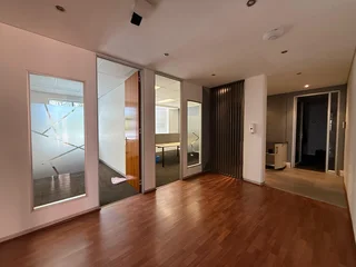 Exceptional Ground-Floor Office To Let in Stonemill Office Park