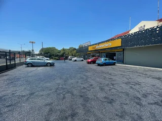 Prime Retail Space To Let on Bram Fischer Drive, Kensington B