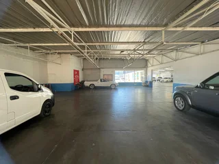 Versatile Workshop To Let Available on Bram Fischer Drive