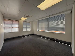 Exceptional Ground-Floor Office To Let in Stonemill Office Park