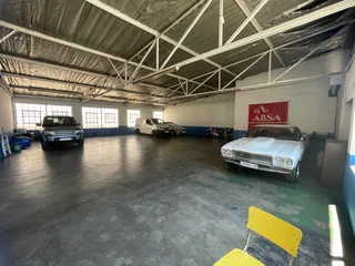 Versatile Workshop To Let Available on Bram Fischer Drive