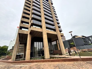 Modern Serviced Office for Rent at Metal Box