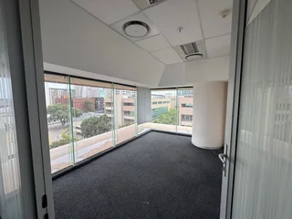 Versatile Office Space to Let at Fredman Towers in Sandton