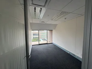 Versatile Office Space to Let at Fredman Towers in Sandton