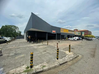 Prime Retail/Workshop Space To Let in Bordeaux, Randburg