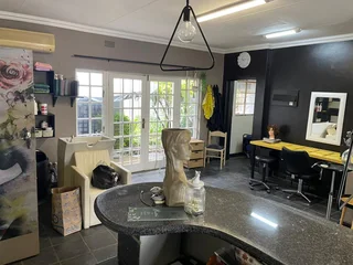 CENTURION | GLOVER AVENUE | DIE HOEWES