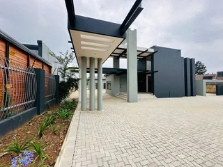 Prime Commercial Property For Sale on Hennie Alberts Street, Brackenhurst