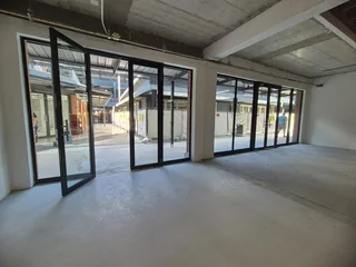 326m² Retail Space To Let In Durbanville