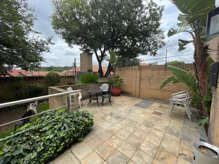 Premium Ground-Floor Office Space with Patio in Ferndale To Let