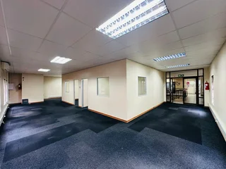 Modern First-Floor Office Space to Let in Gemstone Office Park, Brackenhurst
