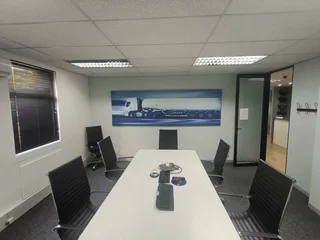 DE TIJGER BUSINESS PARK | OFFICE SPACE TO RENT | PAROW NORTH | 291m²