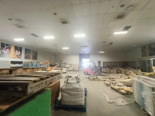 BUILDING TO LET IN PAROW VALLEY | 1,000M²