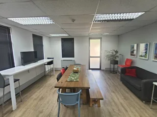 DE TIJGER BUSINESS PARK | OFFICE SPACE TO RENT | PAROW NORTH | 291m²