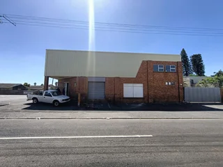 FREE STANDING BUILDING TO LET IN PAROW | 595m²